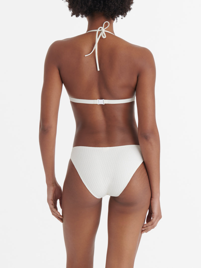 Extra Triangle bra with bust darts