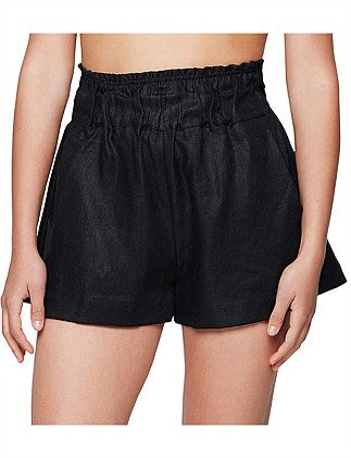 Universal Short Black