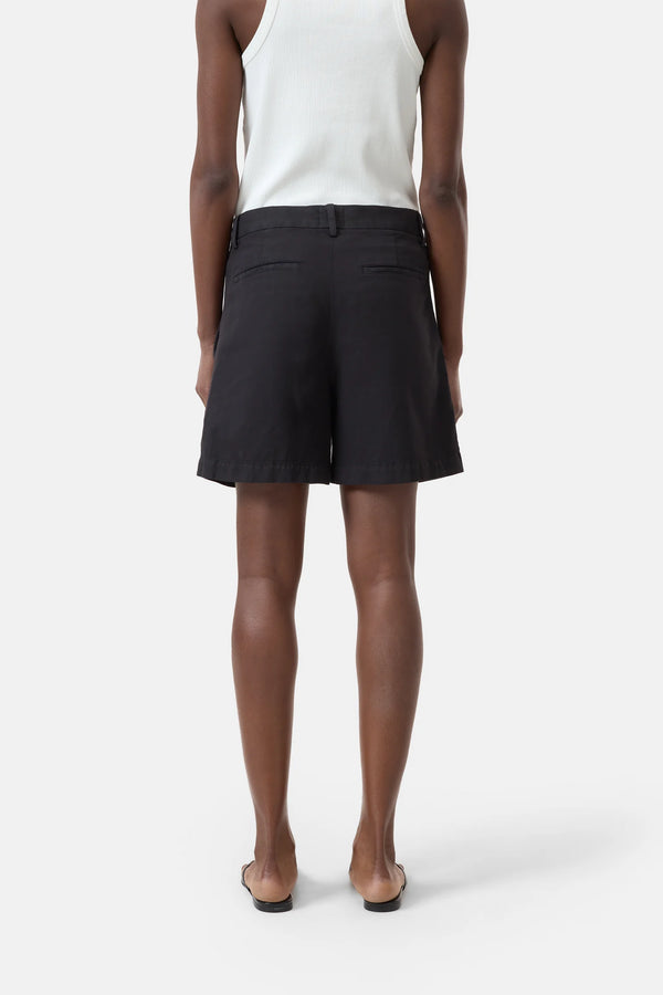 Revyl Short