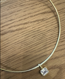 Choker with diamond pendant