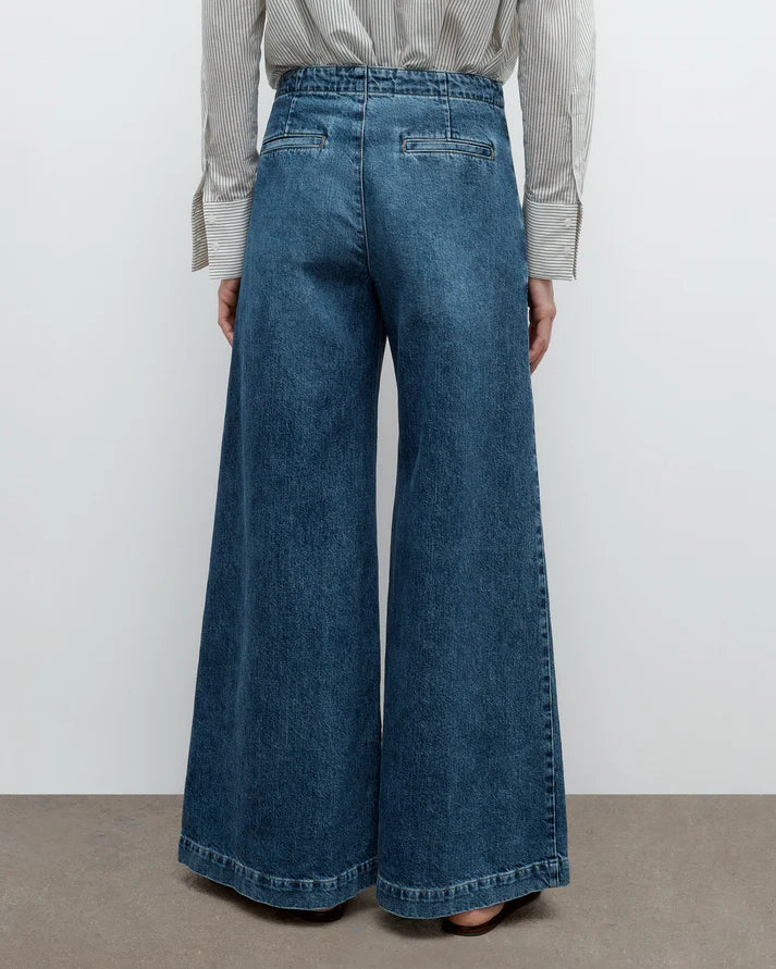 Dancing in the Dark Paris