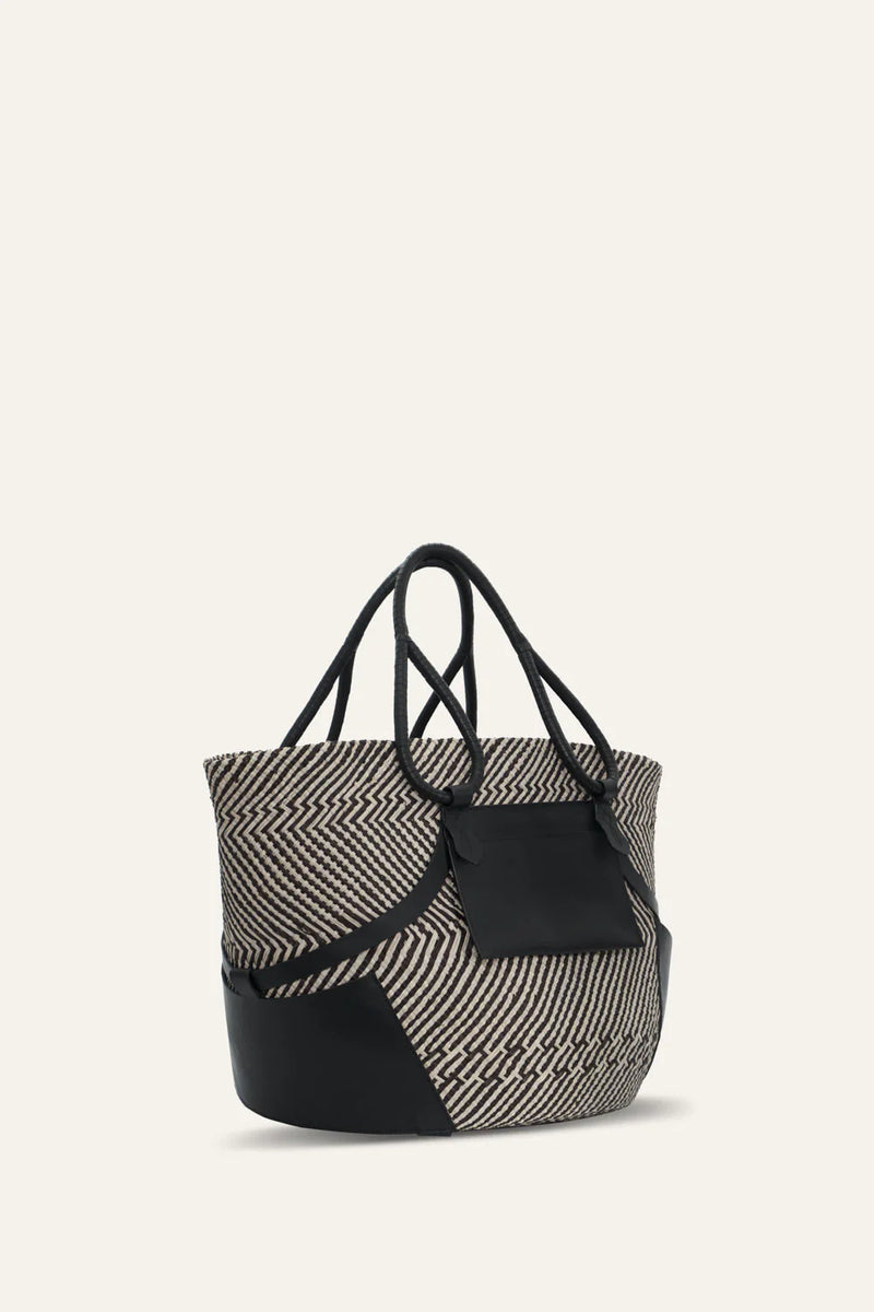 En La Mar Tote Bag Black-Ecru