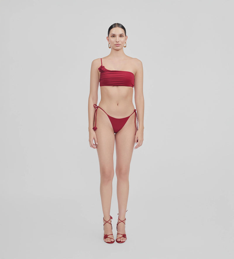 Grau Two Piece Carmesi