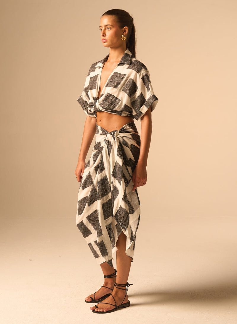 Pearl Skirt Black Square