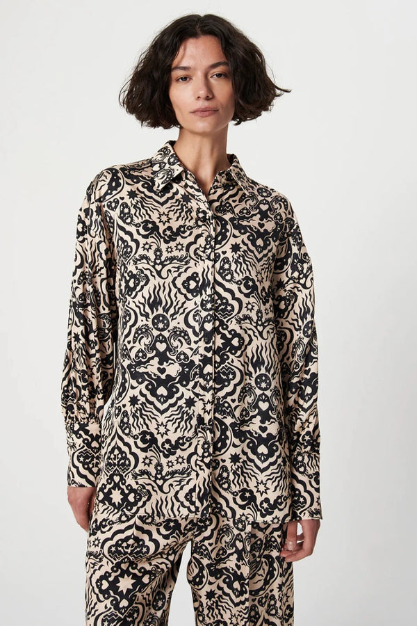 CHUFY WOMEN'S SHIRTS Liv Shirt Stencil Black