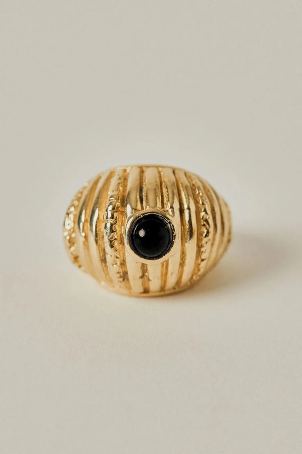 Small Reef Onyx Ring