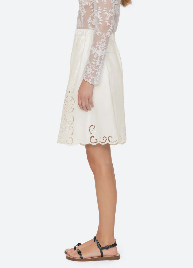 Dahlia Eyelet Short