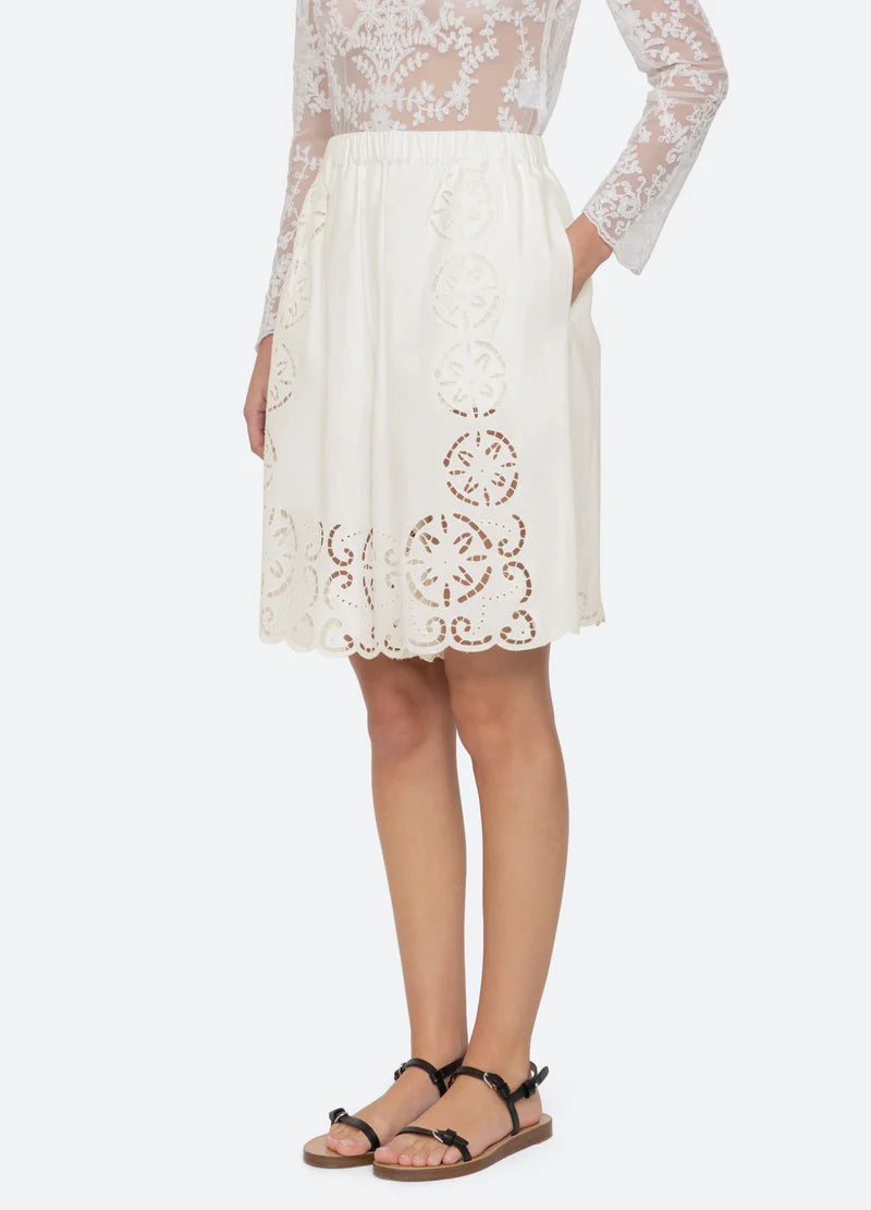 Dahlia Eyelet Short