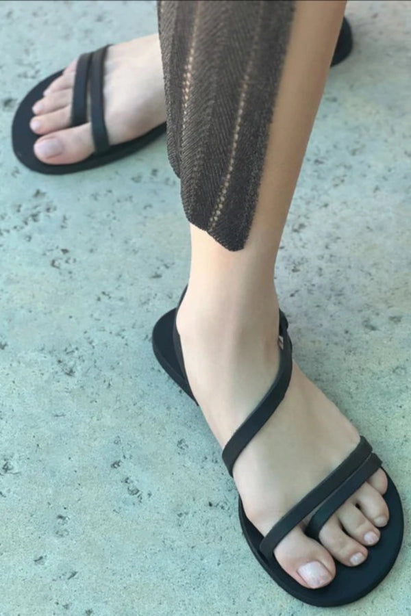 Salina All Black Sandal