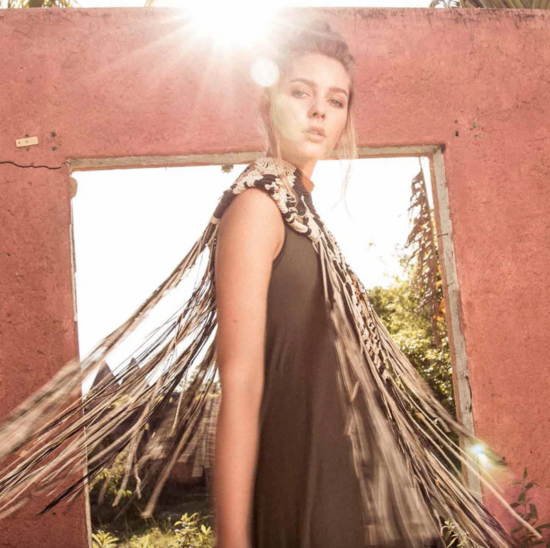 Hosu fringe Vest Black-Ivory-Ochre