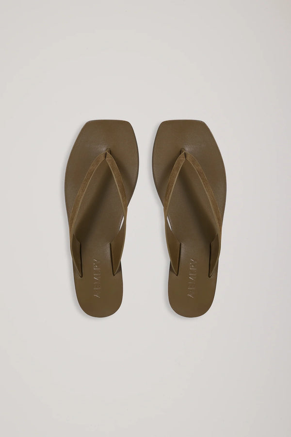 The Kinto Sandal Hazel Suede
