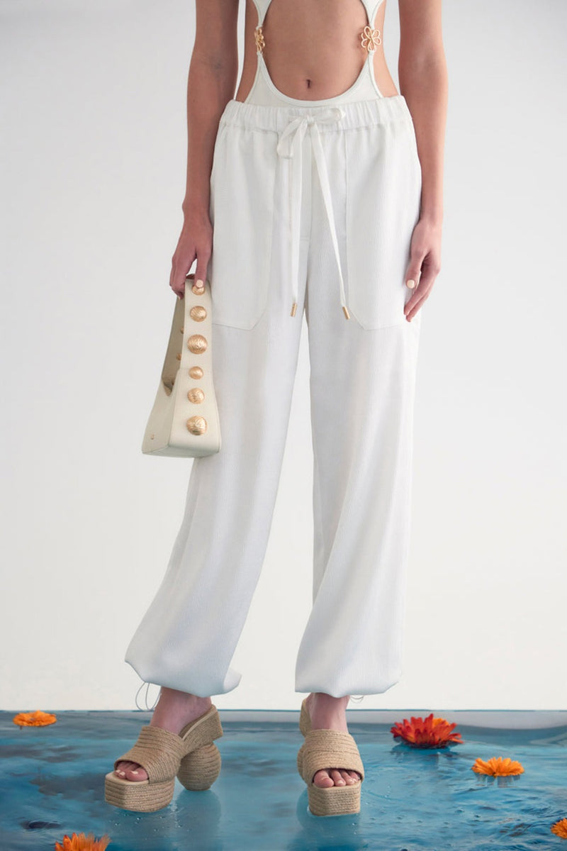Minaya Pant