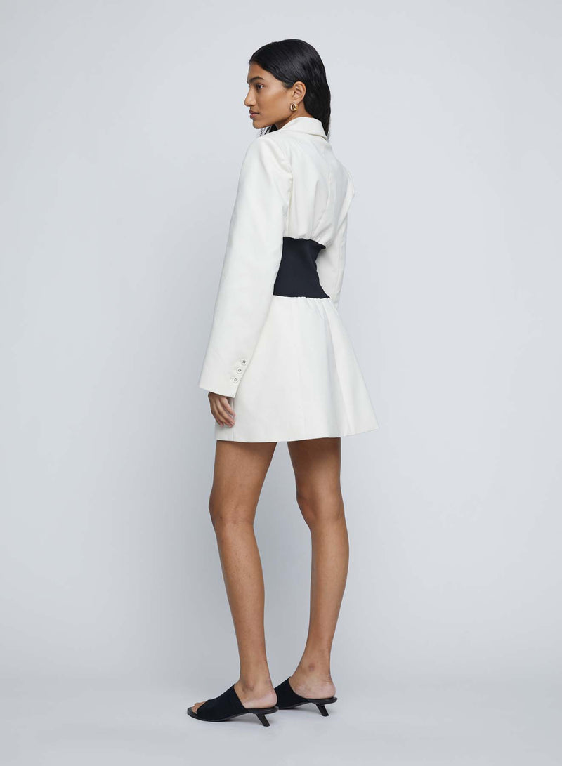 Willa Blazer