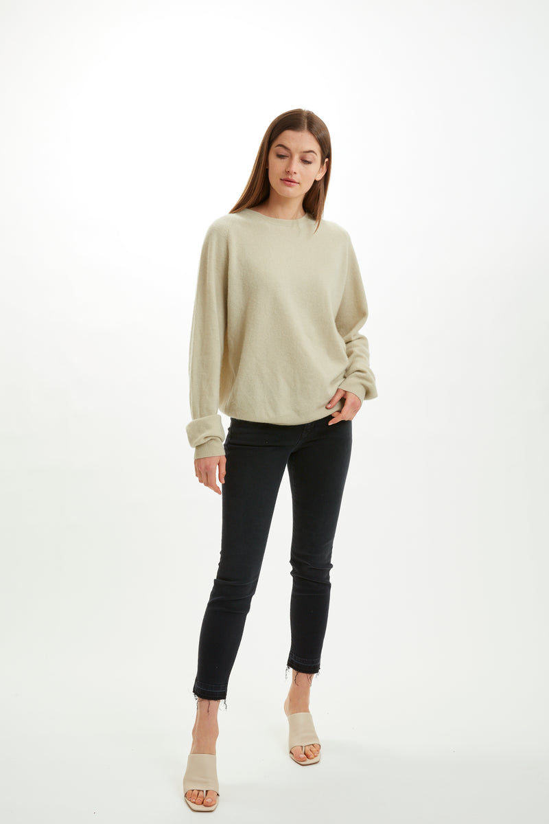 Boyfriend R-Neck Sweater