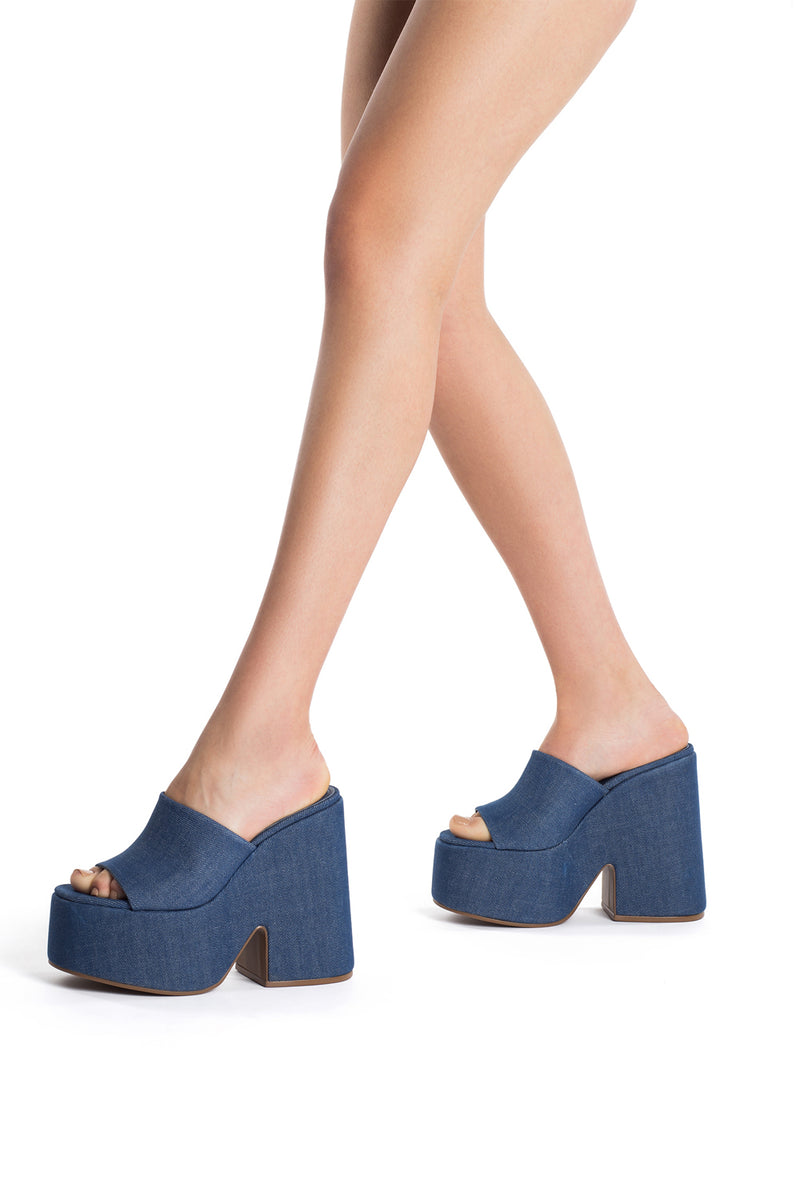 Wanda Platform Mule Blue Denim